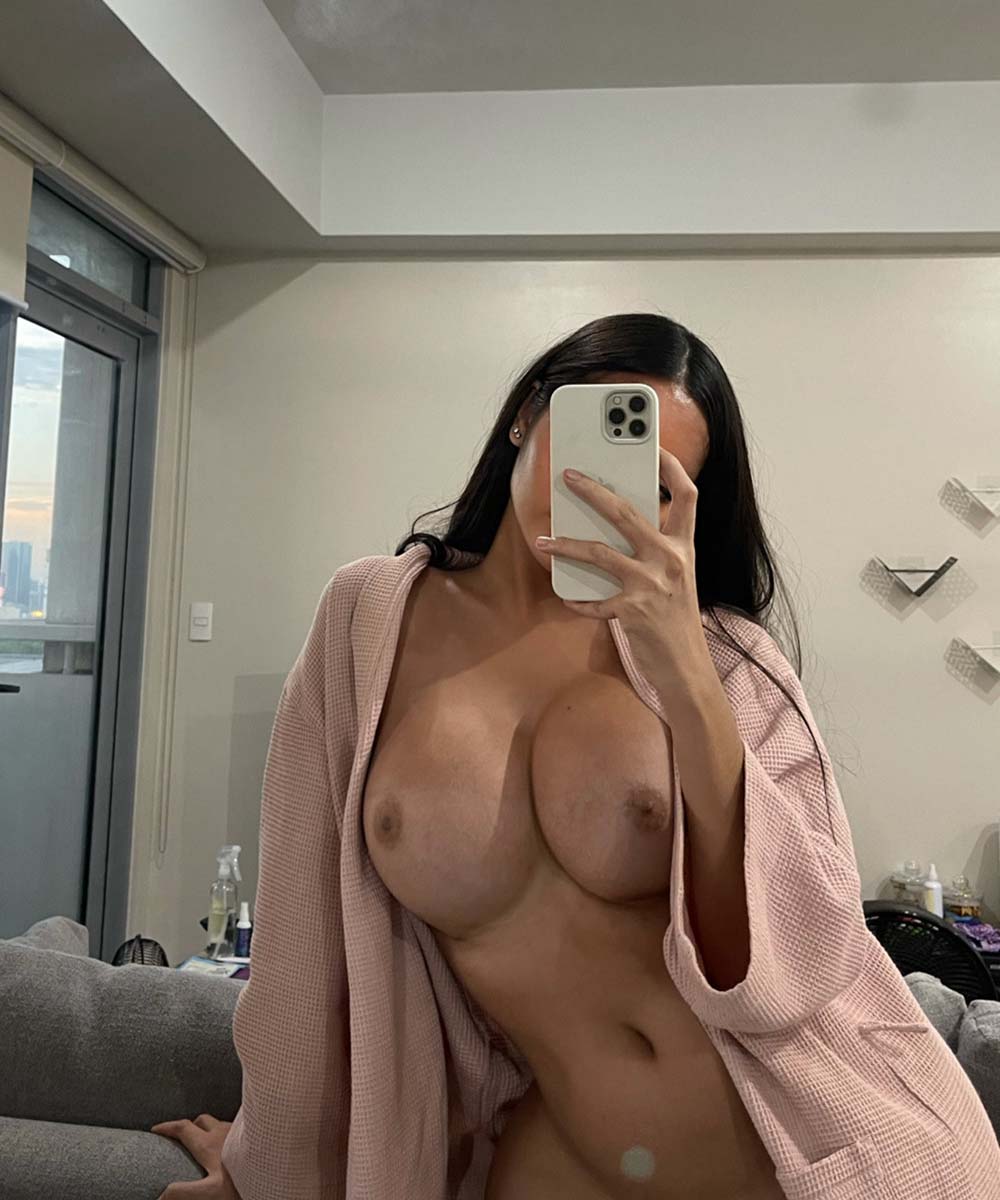 Angela Castellanos naked in Kerbela