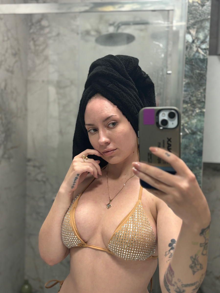 Nude girl KateV in Kerbela