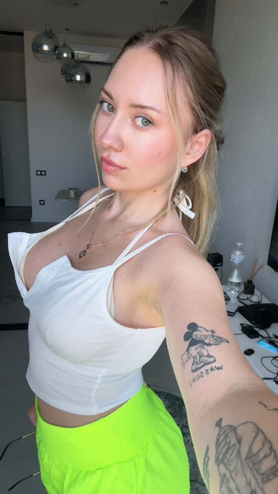 KateV in her underwear in Kerbela