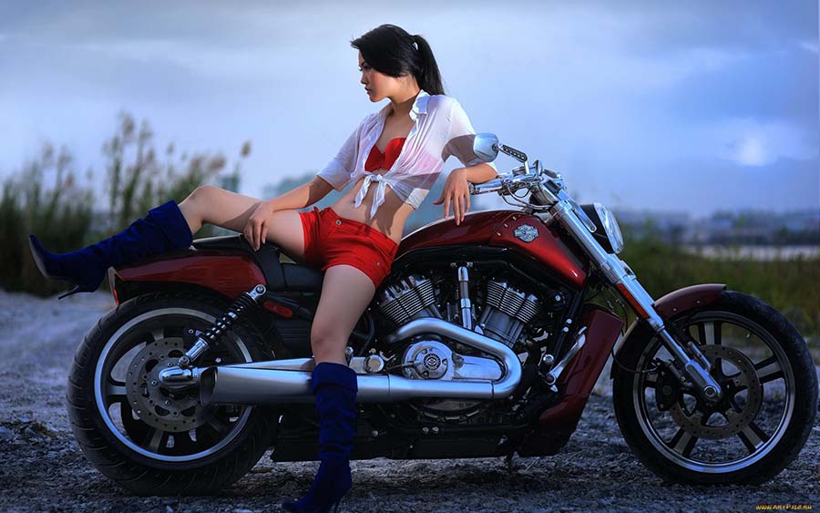 Beautiful girls and motorcycles in Kerbela