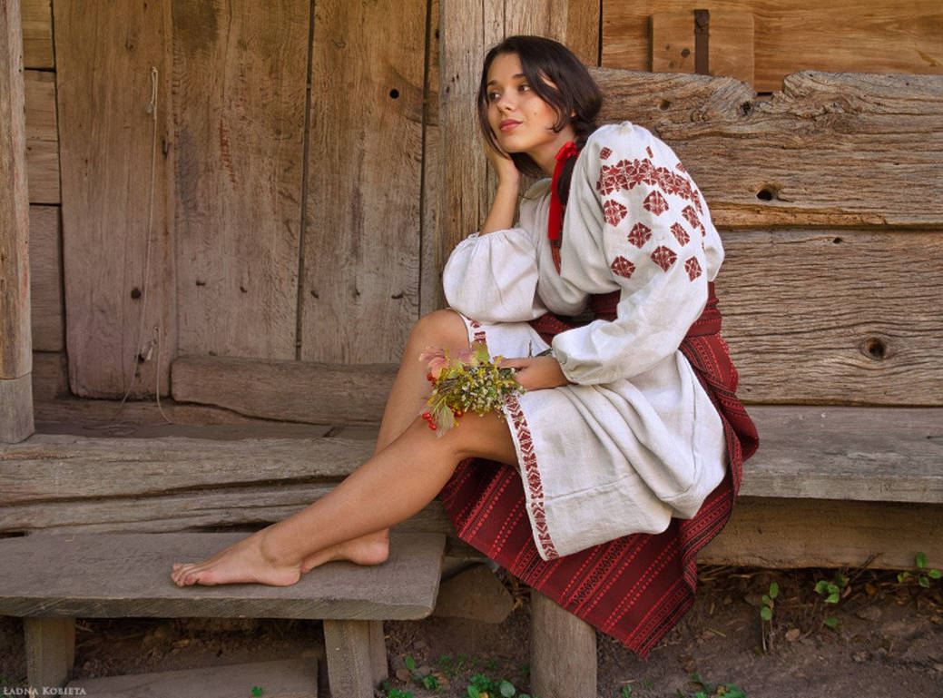 Women in Slavic costumes in Kerbela