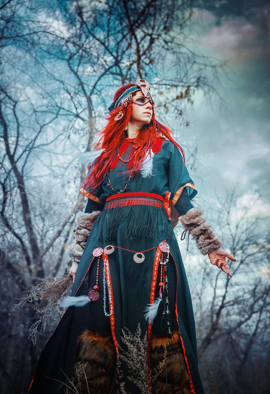 Girls in Slavic costumes underwear in Kerbela